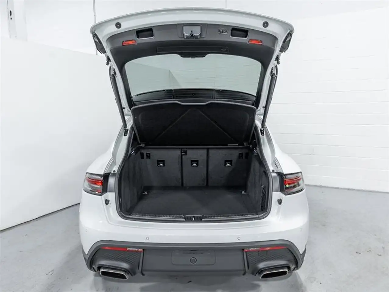 Porsche Macan снимка Porsche Macan