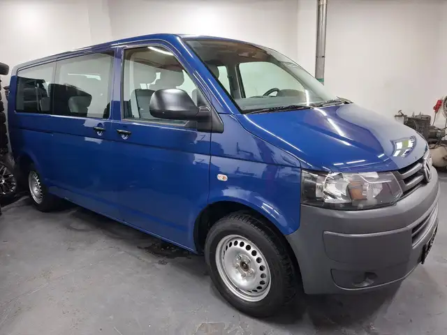 Volkswagen T5 Kombi T5 Transporter Kombi lang!9-Sitzer!60177KM!!Ahk