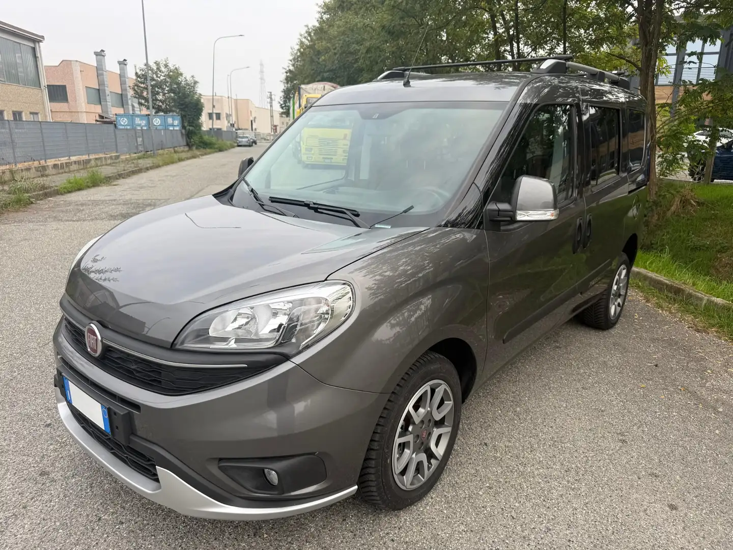 Fiat Doblo 1.6 Mjt - Trekking Grigio - 2