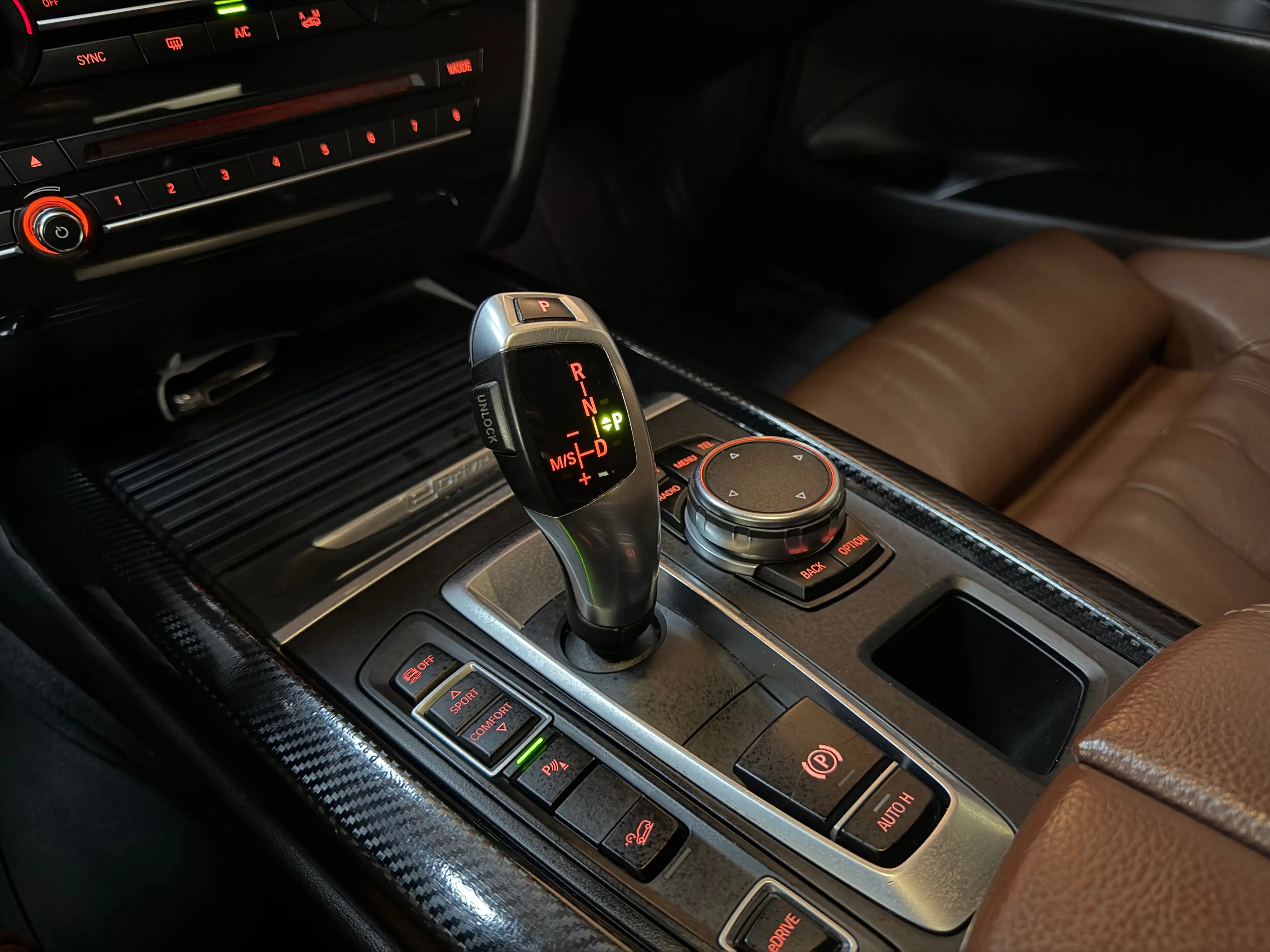 BMW X5 — photo 12