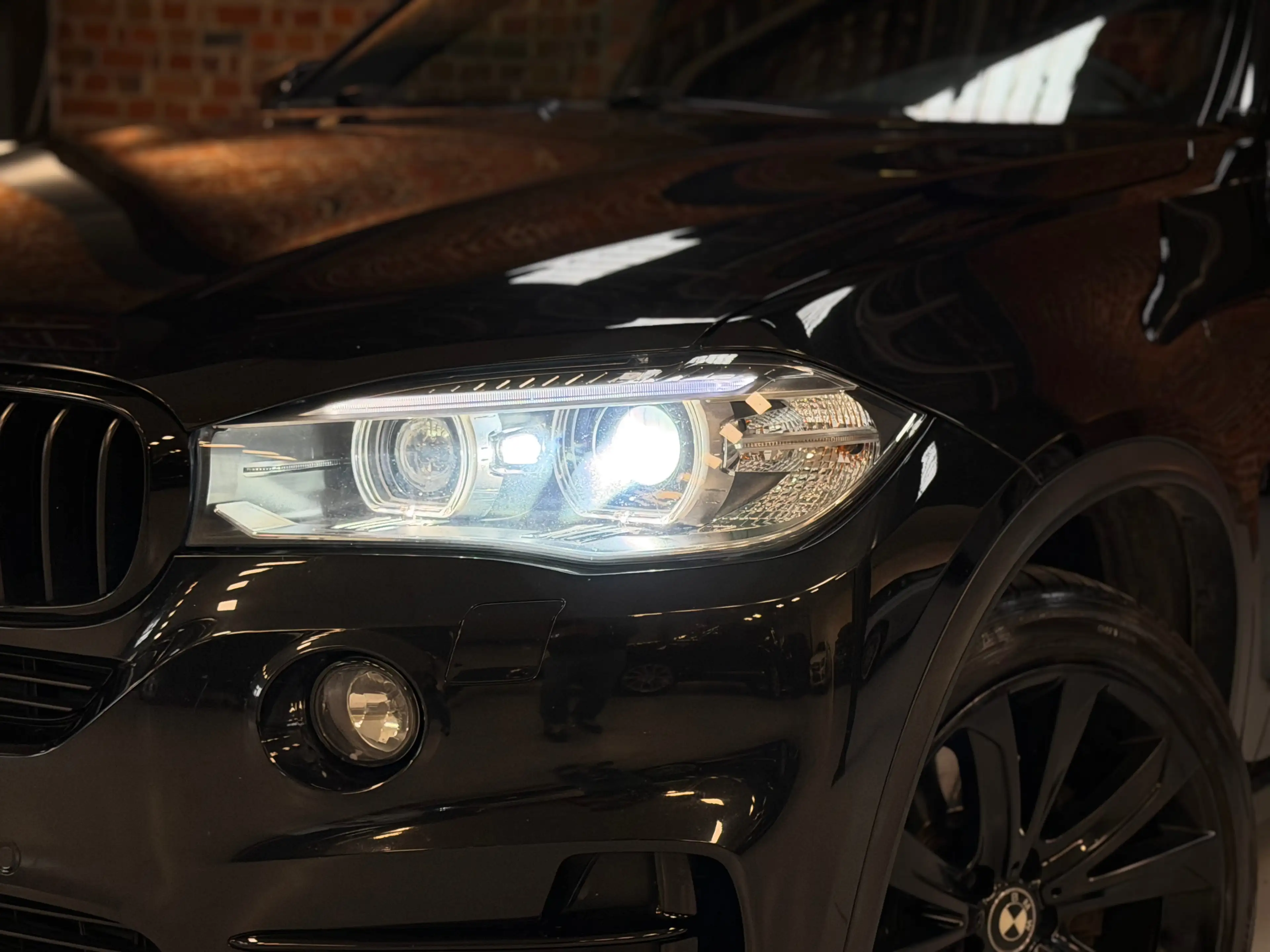 BMW X5 — photo 5