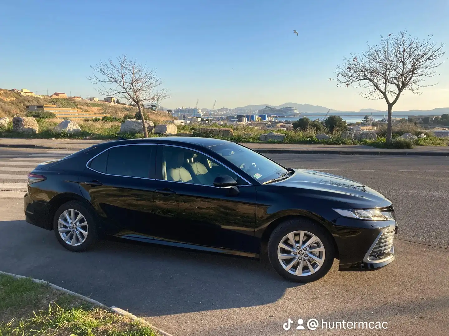 Toyota Camry Hybride Pro 218ch 2WD Dynamic Business - 2