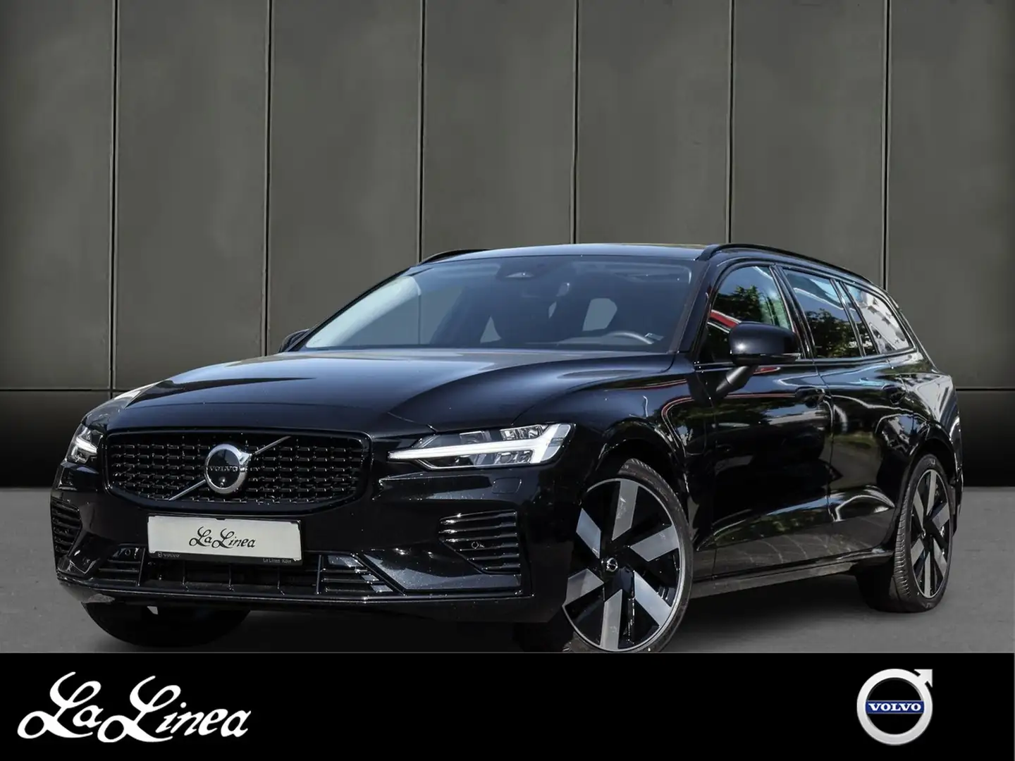 Volvo V60 T6 Recharge AWD Ultra Dark NP:76.940,-//AHK/360... Schwarz - 1