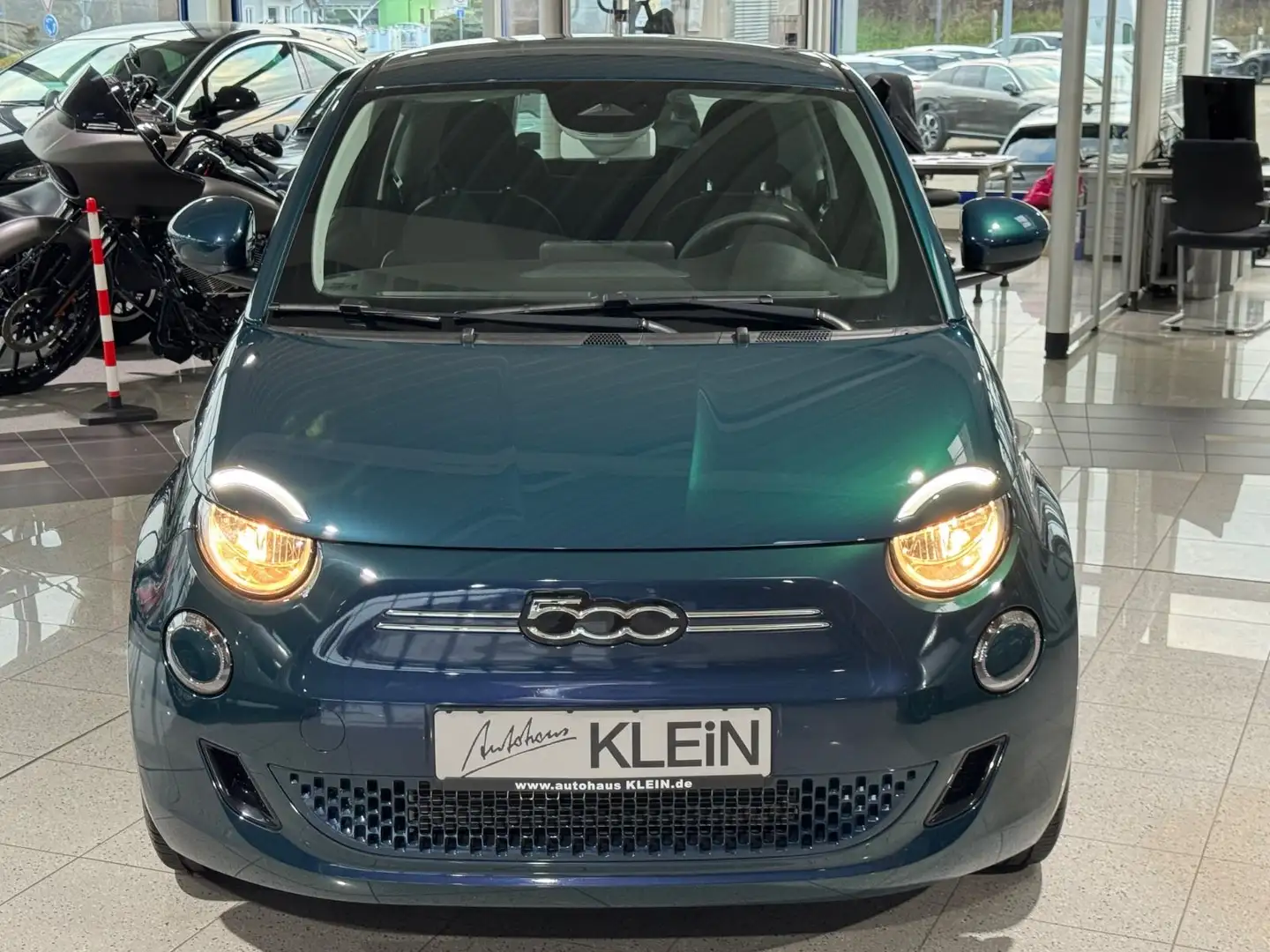 Fiat 500e Basis CARPLAY*OZEAN GRÜN*TEMPOMAT*43 kWh* Grün - 1