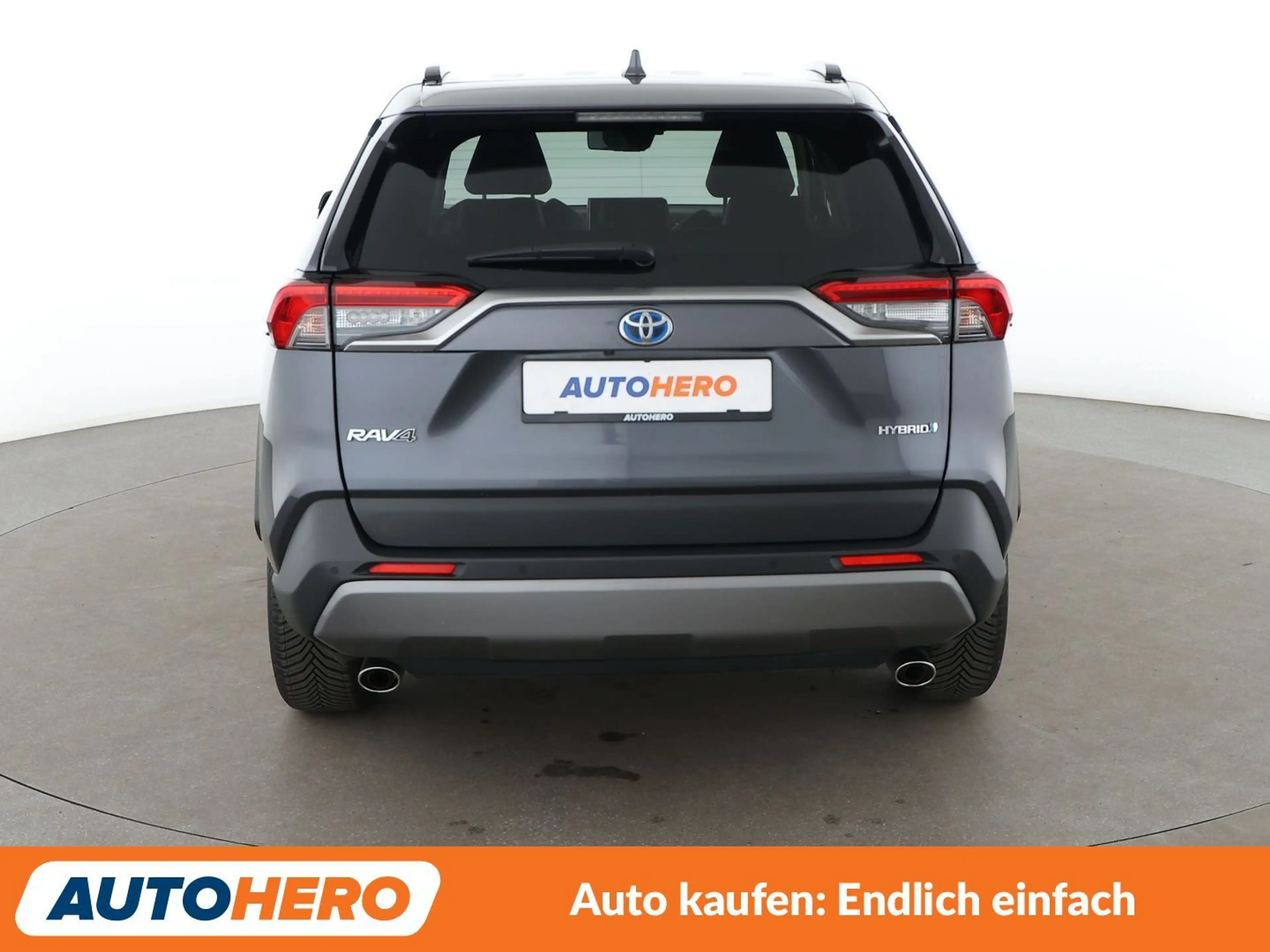 Toyota RAV 4 2.5 Hybrid 4x4 Lounge — photo 5