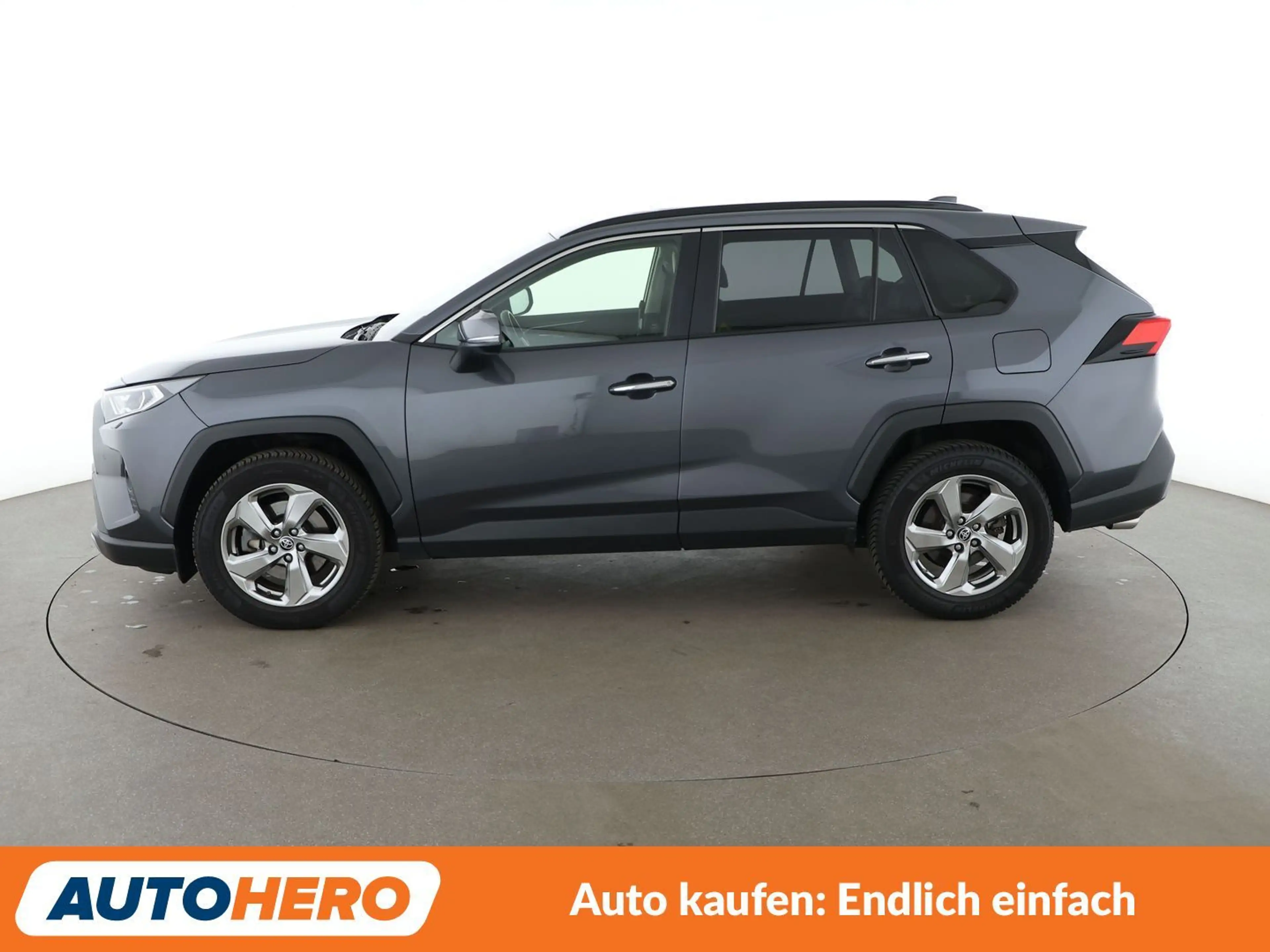 Toyota RAV 4 2.5 Hybrid 4x4 Lounge — photo 3