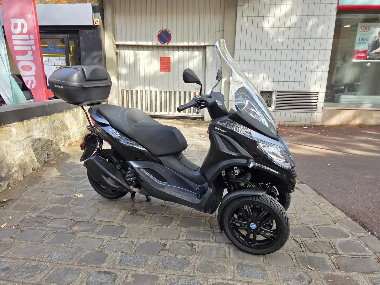 Piaggio MP3 300