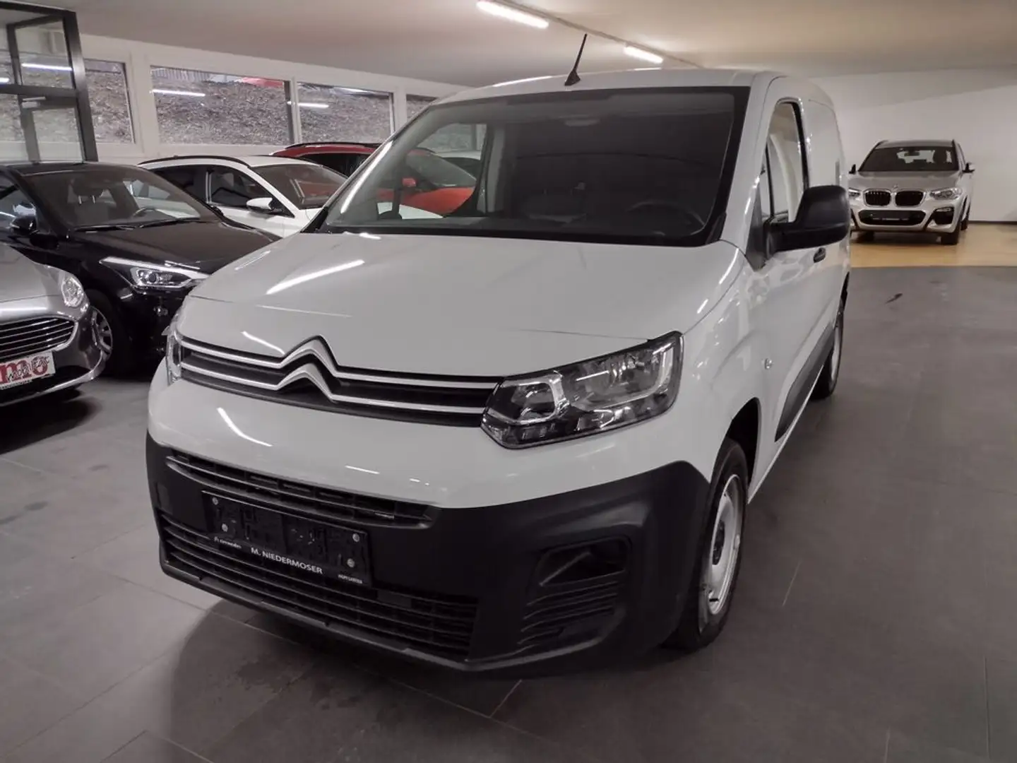 Citroen Berlingo KW Komfort Plus M Weiß - 2
