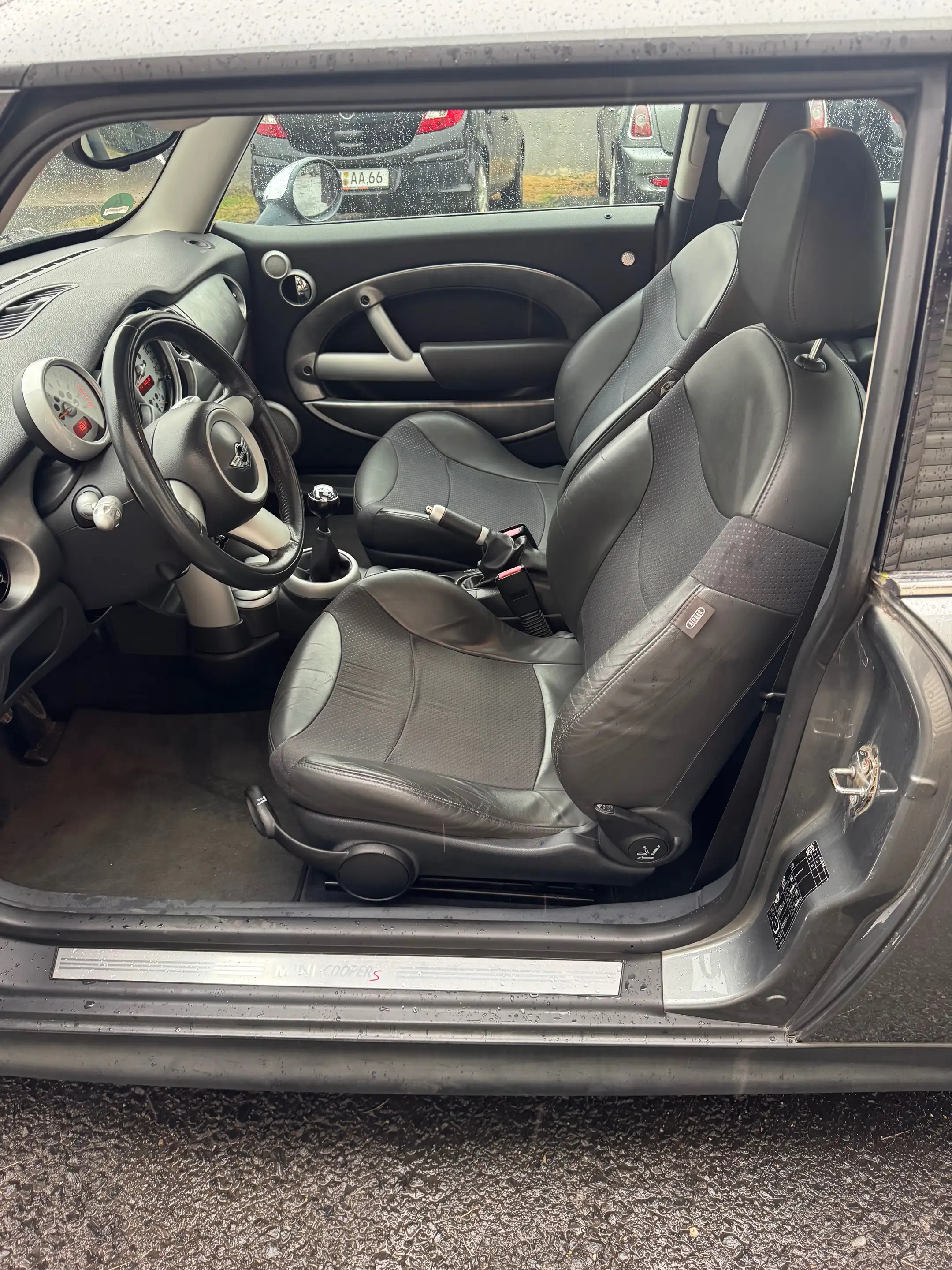 MINI One Cooper S — photo 10