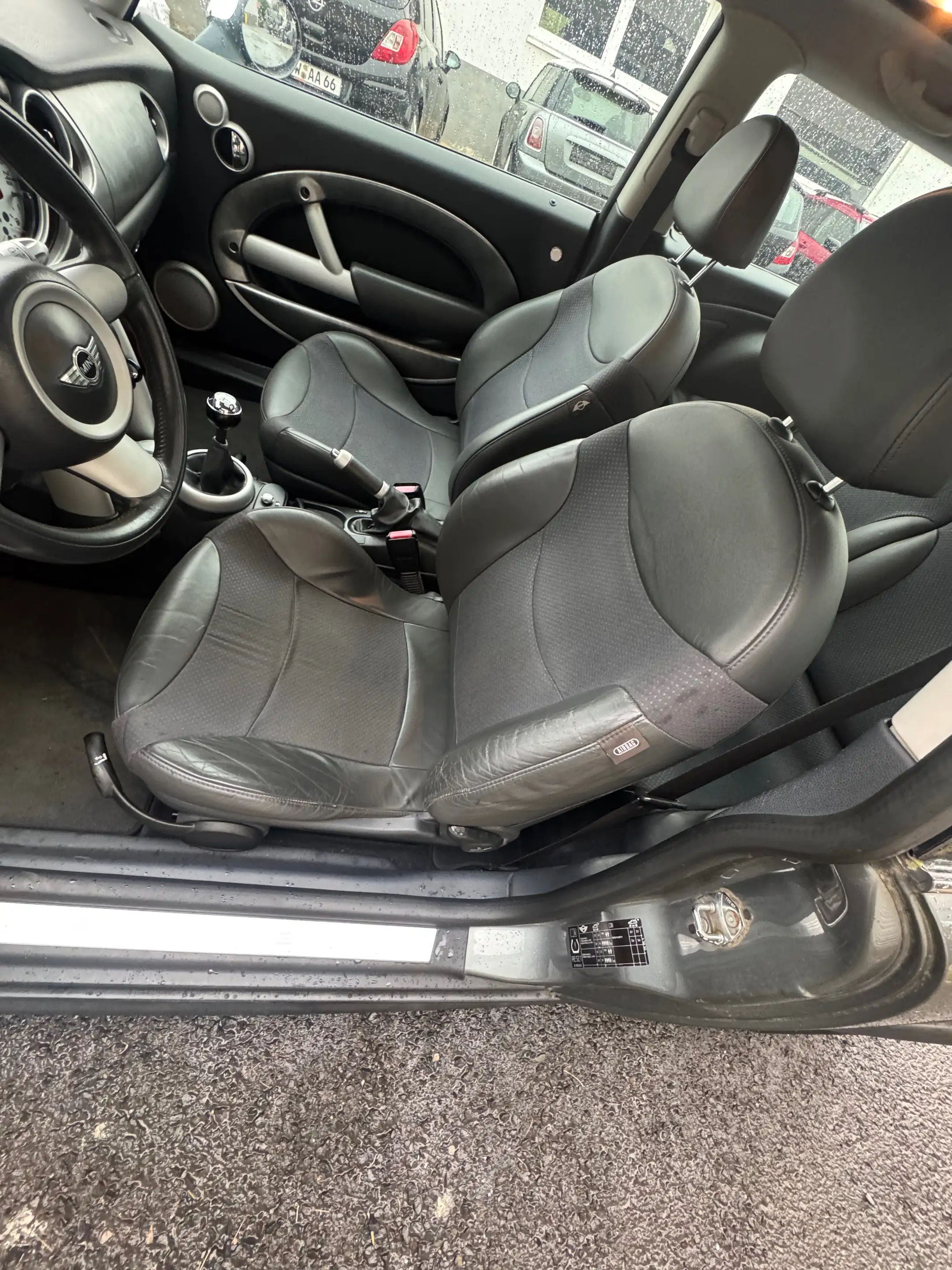 MINI One Cooper S — photo 9