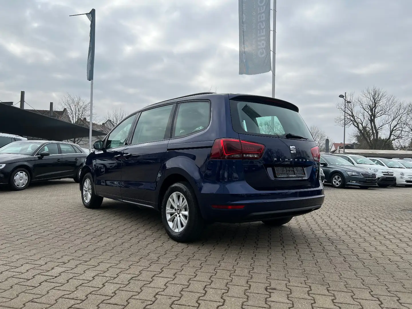 SEAT Alhambra 2.0 TDI Style 4Drive Navi AHK ACC Sitzh Blau - 2
