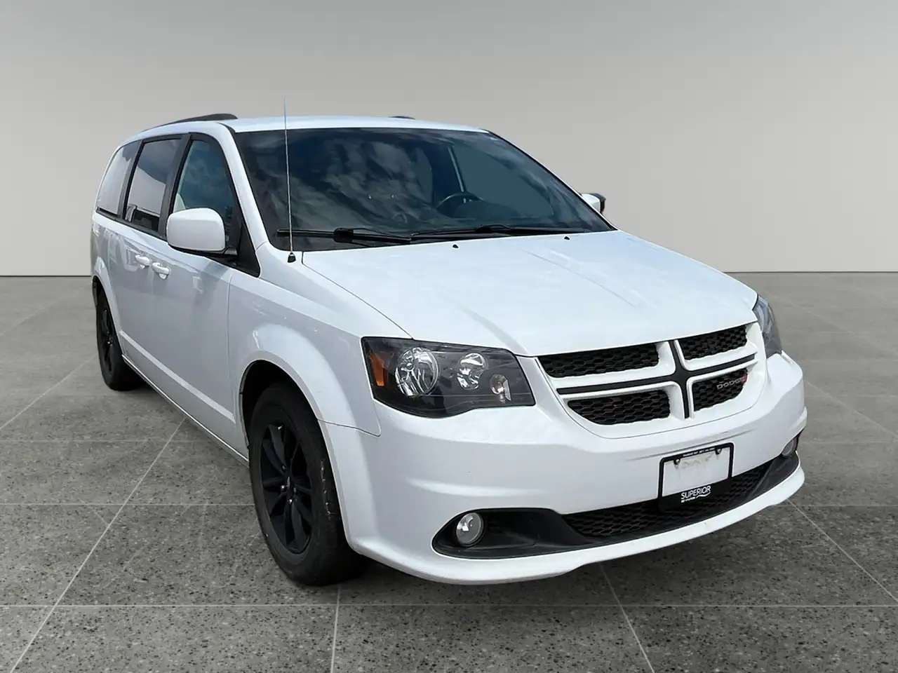 Dodge Grand Caravan photo Dodge Grand Caravan