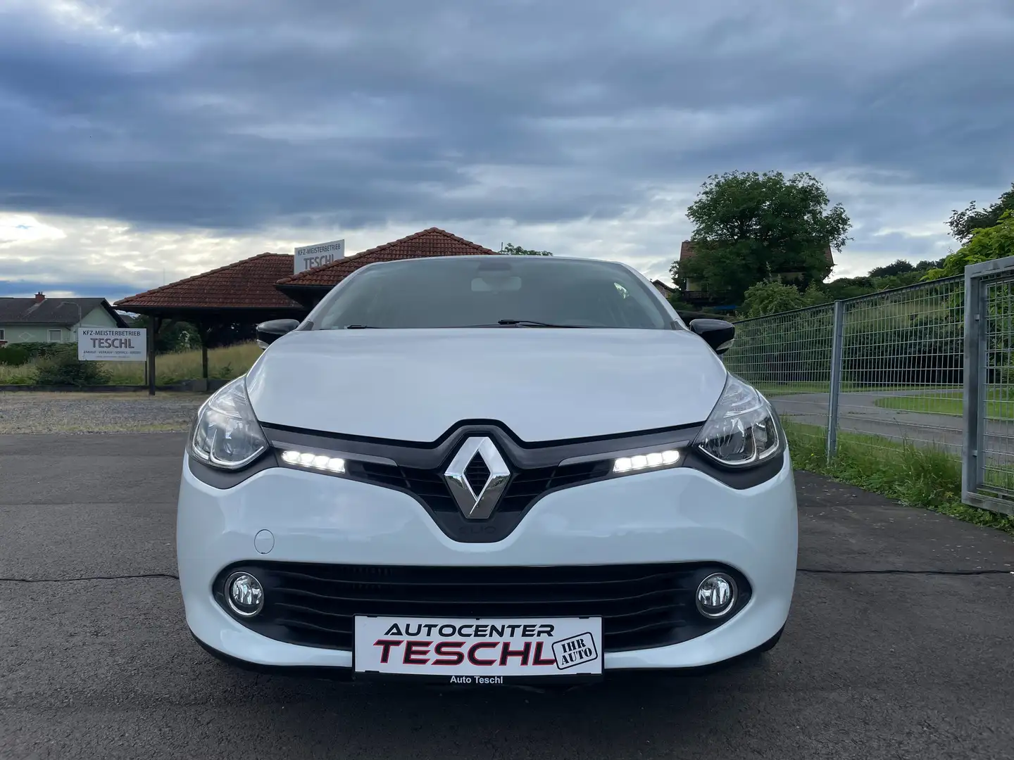 Renault Clio Clio Tech`Run Energy TCe 90 Tech`Run Weiß - 2