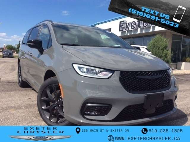 2025 Chrysler Pacifica Limited AWD Dealer Demo