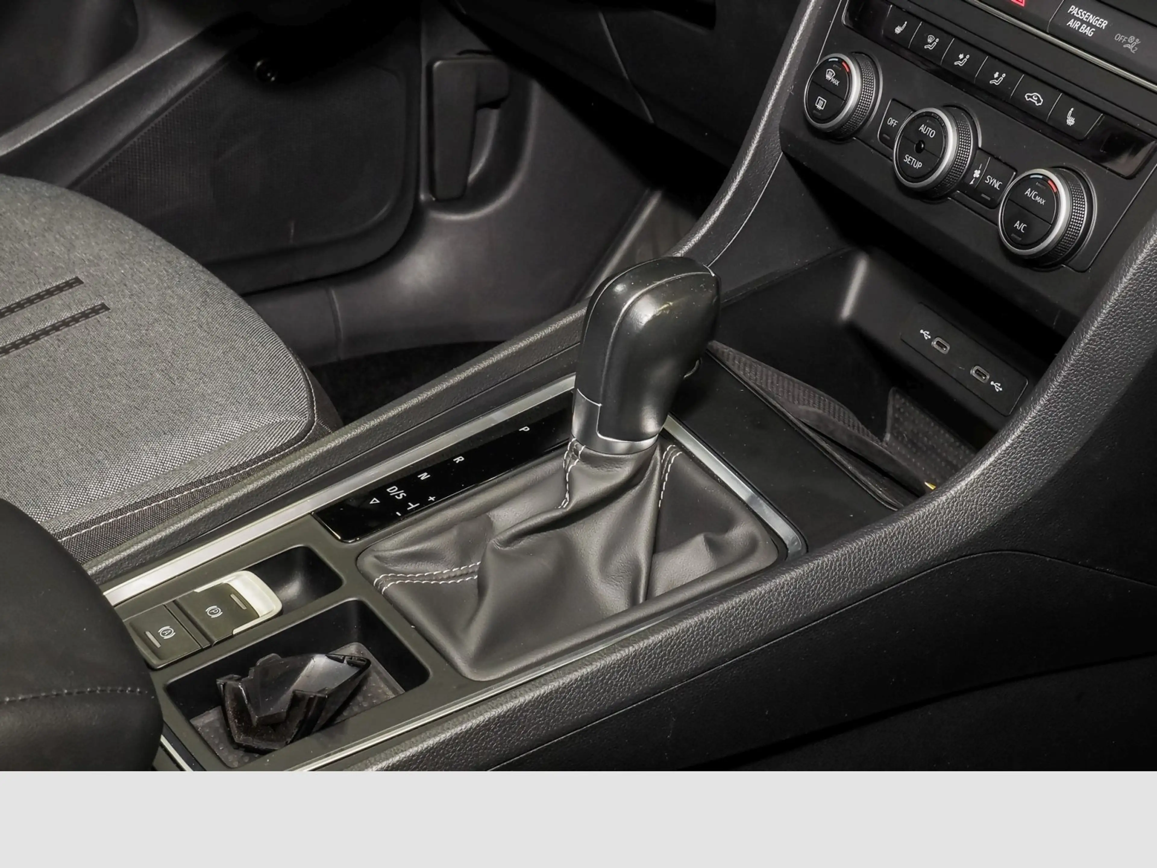 SEAT Ateca STYLE 1.5 TSI — photo 8