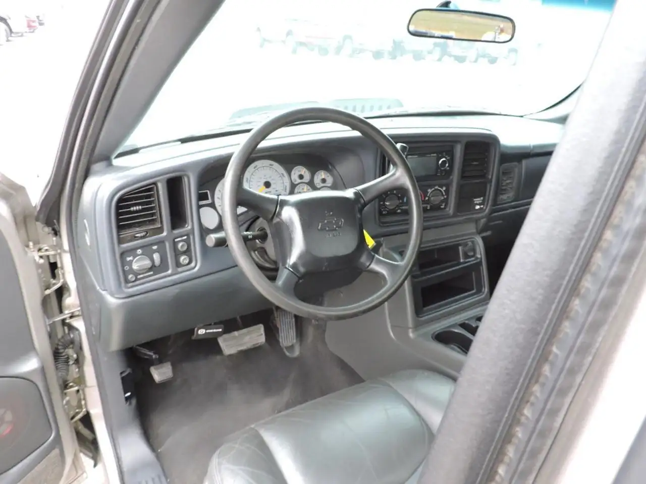 Chevrolet Silverado 1500 снимка Chevrolet Silverado 1500