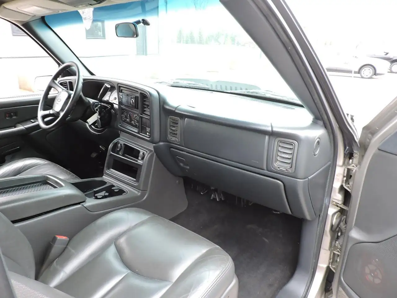 Chevrolet Silverado 1500 снимка Chevrolet Silverado 1500