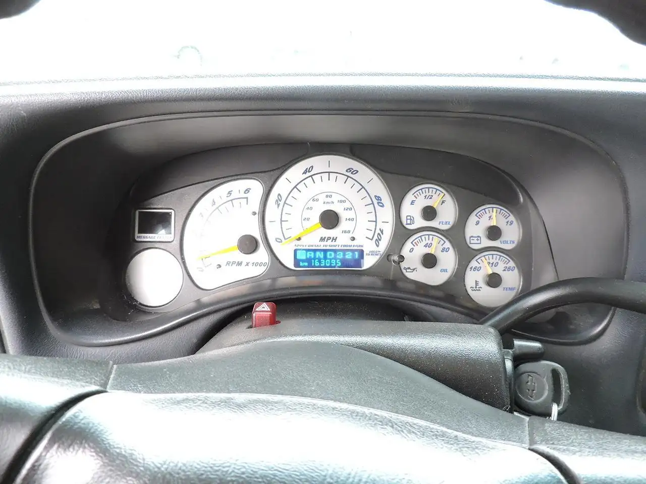 Chevrolet Silverado 1500 снимка Chevrolet Silverado 1500