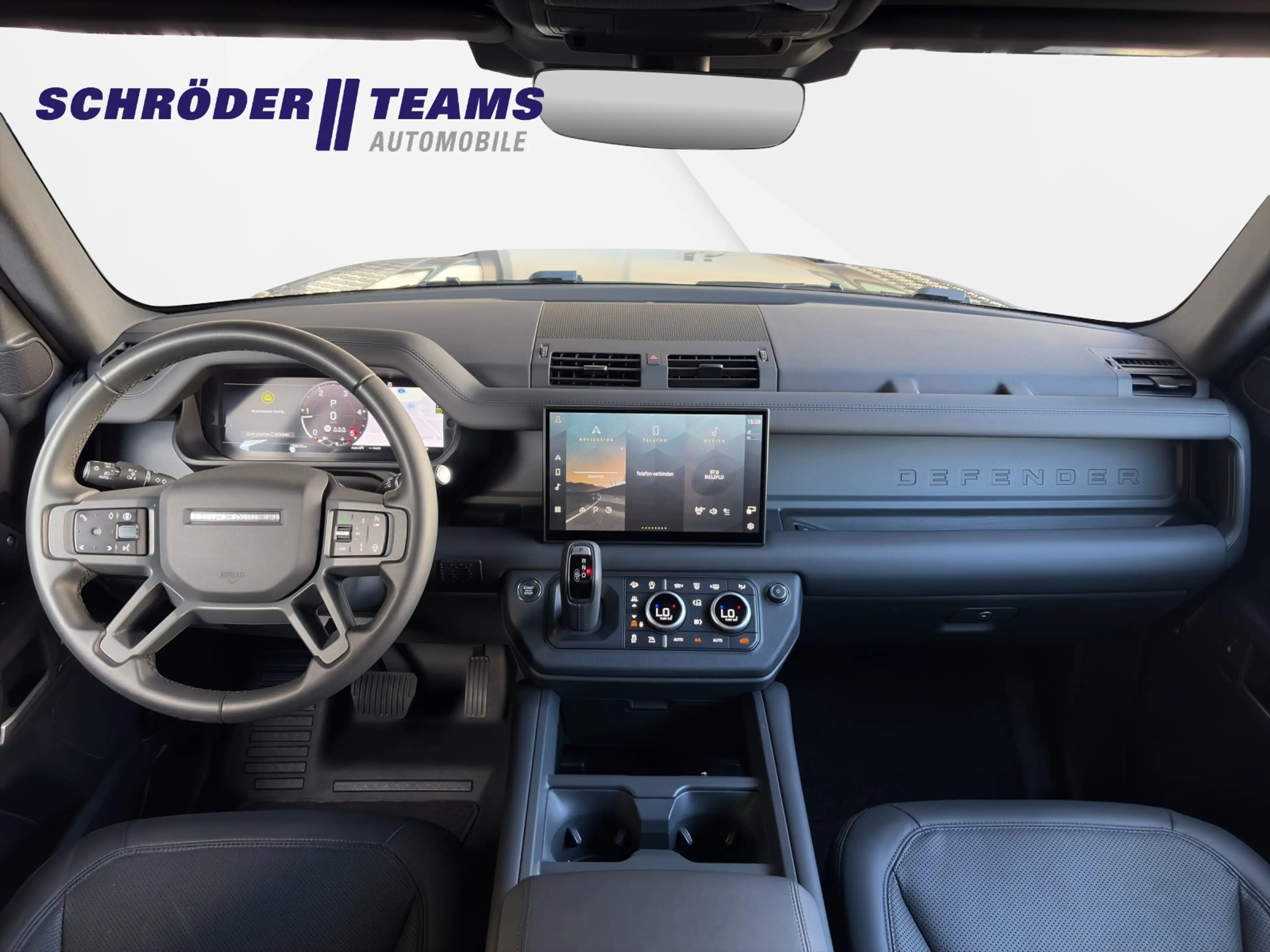 Land Rover Defender 90 X-Dynamic SE — photo 9