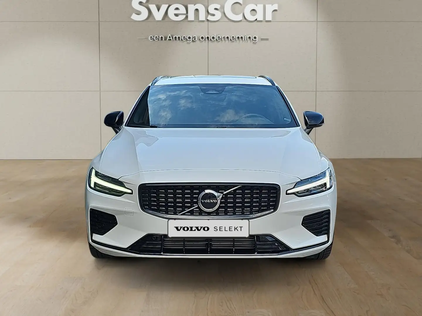 Volvo V60 2.0 T6 Plug-in hybrid AWD Plus Dark | Polestar Eng Wit - 2