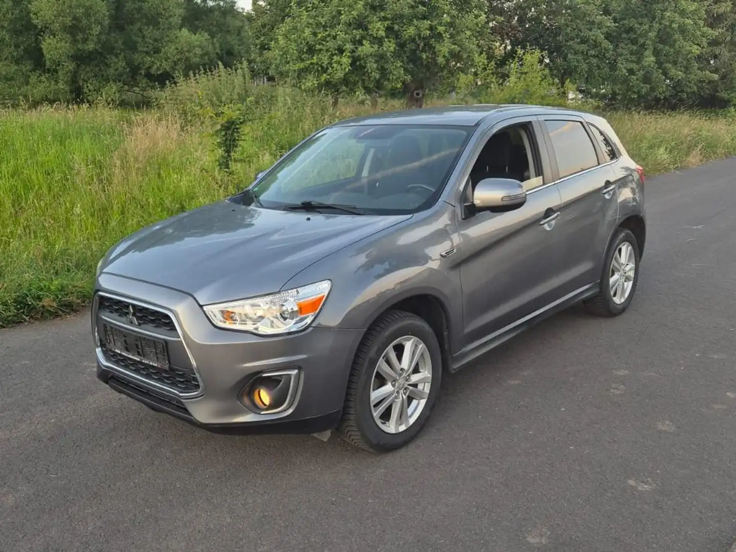 Mitsubishi ASX 1.8 DI-D Edition II 150 ps Šedá - 1
