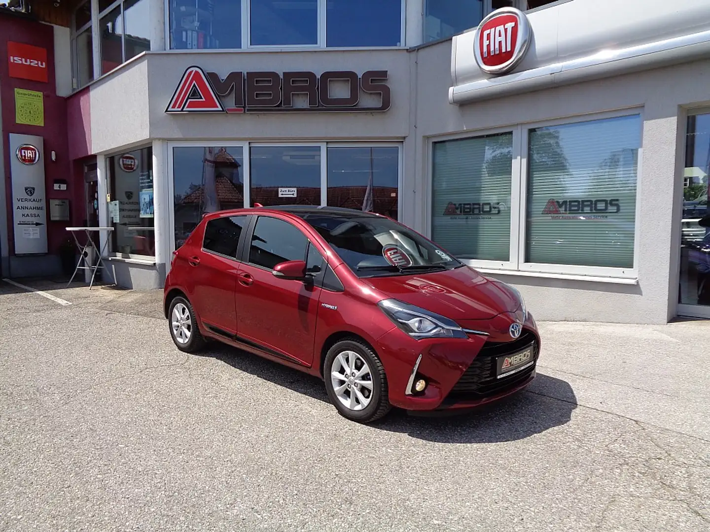 Toyota Yaris 1,5 VVT-i Hybrid Lounge Automatik Rot - 1