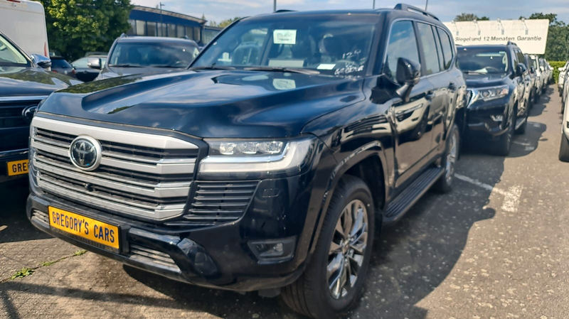 Toyota Land Cruiser 300 Premium+415HP+NEU+7SEATS+VOLL+EUreg — photo 6