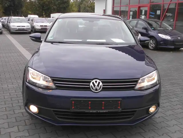 Volkswagen Jetta 1.2 TSI Comfortline.1 HAND.KLIMA,TÜV,NEU,48 TKM