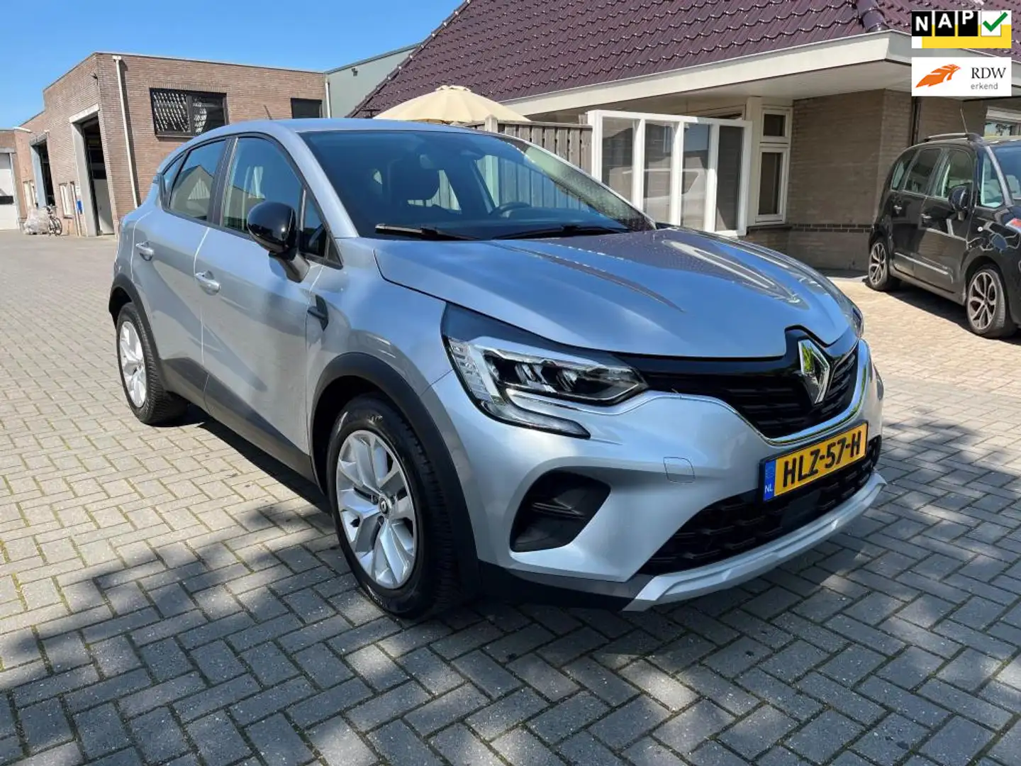 Renault Captur 1.0 TCe 90 Business Zen Navi Cruise control Zilver - 1