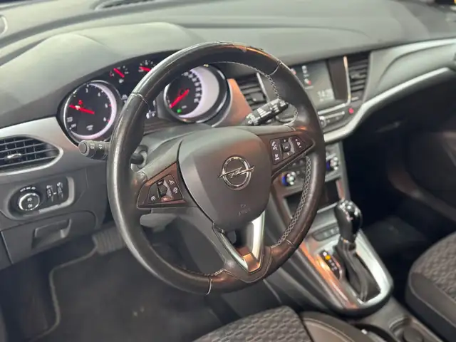 Opel Astra view 14