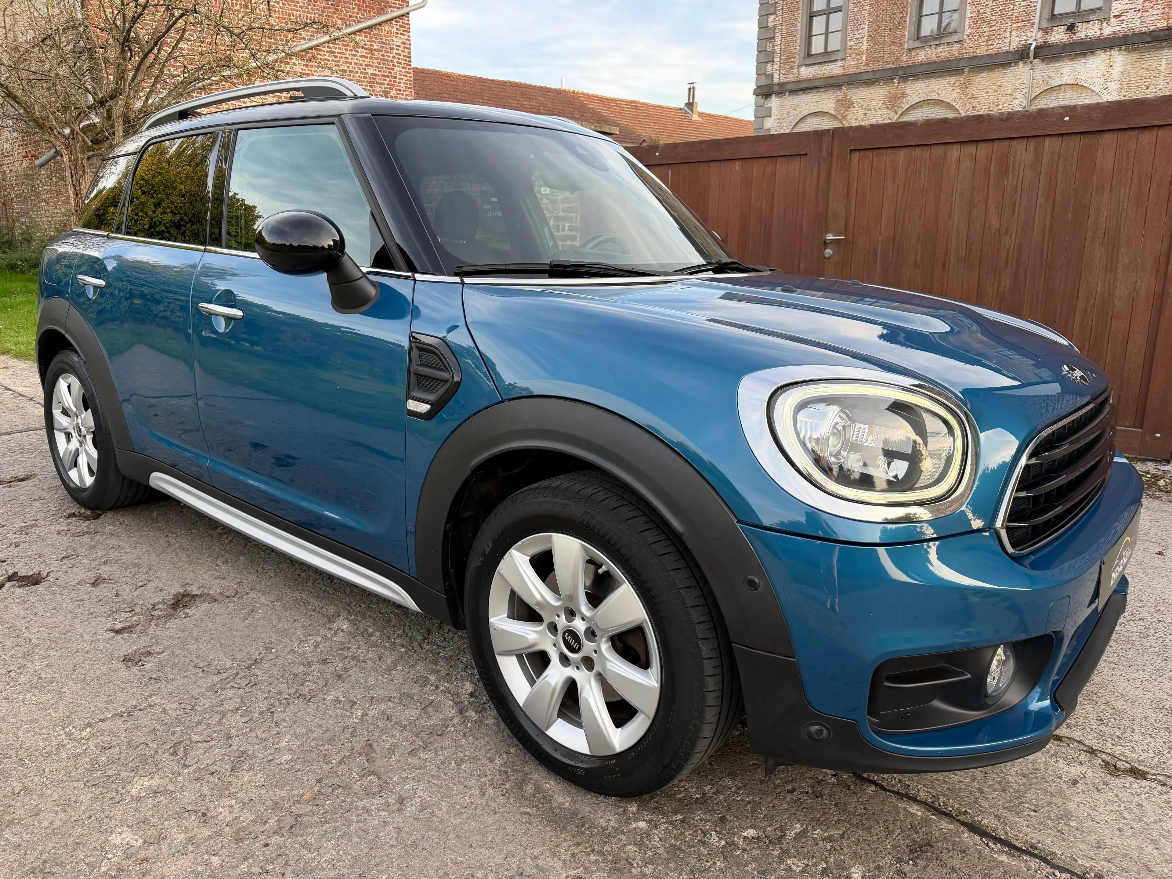 MINI Cooper Countryman 1.5 OPF *101.255 KM || PANO || HARMANKARDON || GARANTKE