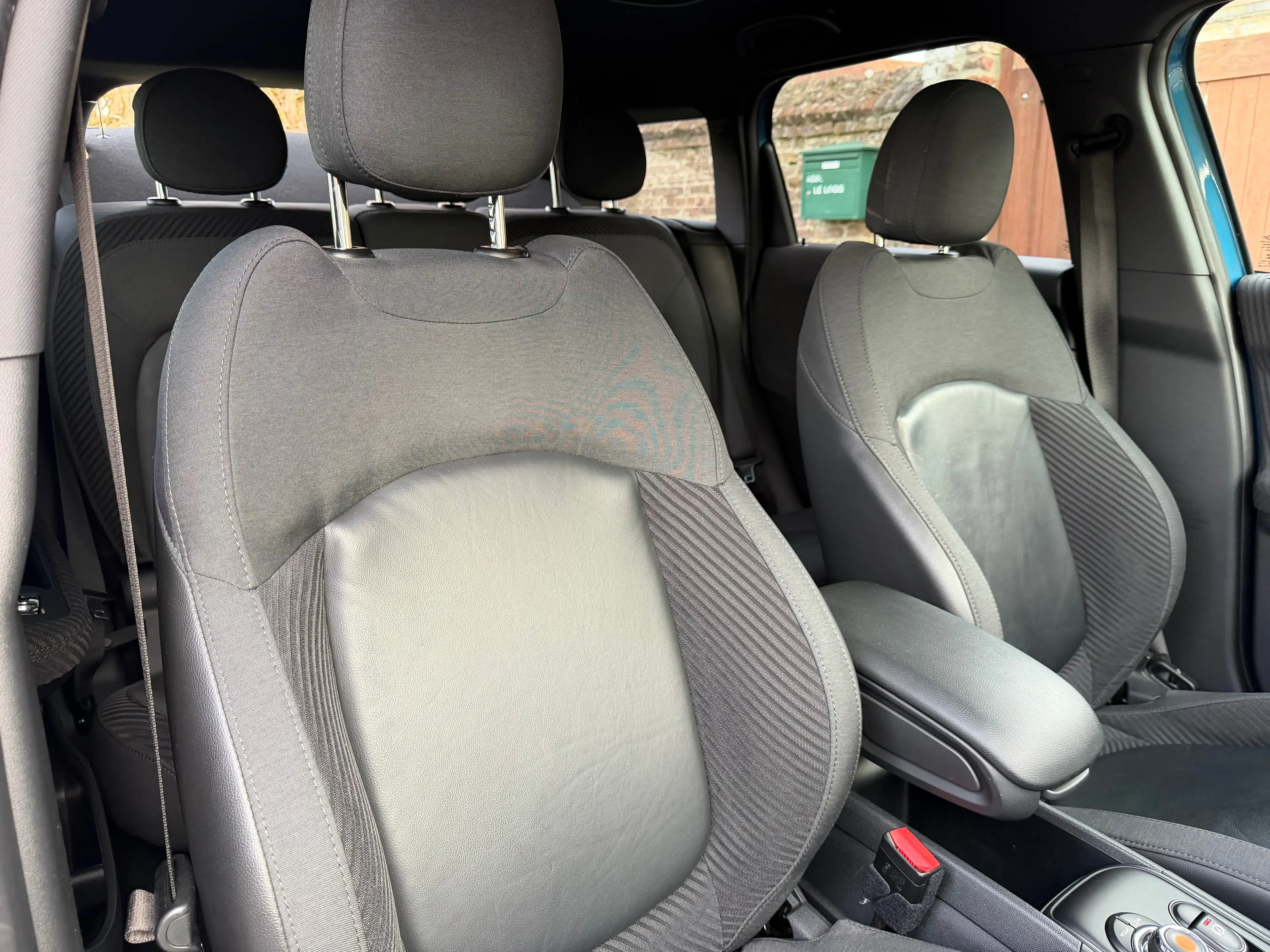 MINI Cooper Countryman 1.5 OPF *101.255 KM || PANO || HARMANKARDON || GARANTKE — photo 12