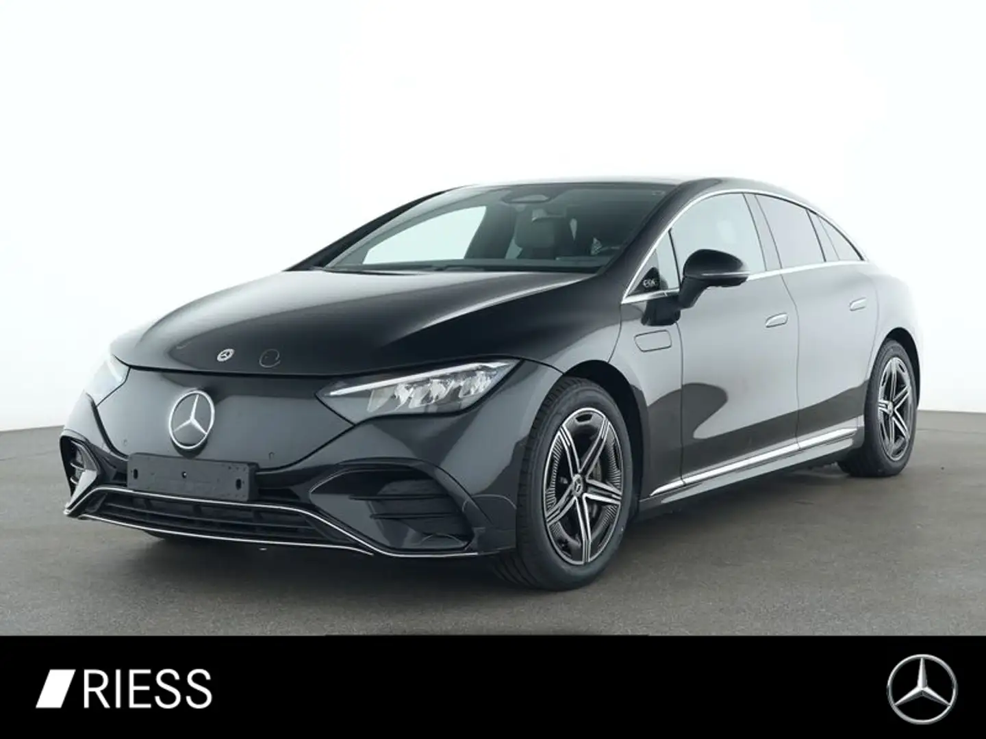 Mercedes-Benz EQE 300 AMG Sport Distr Pano Kamera 19" Noir - 1