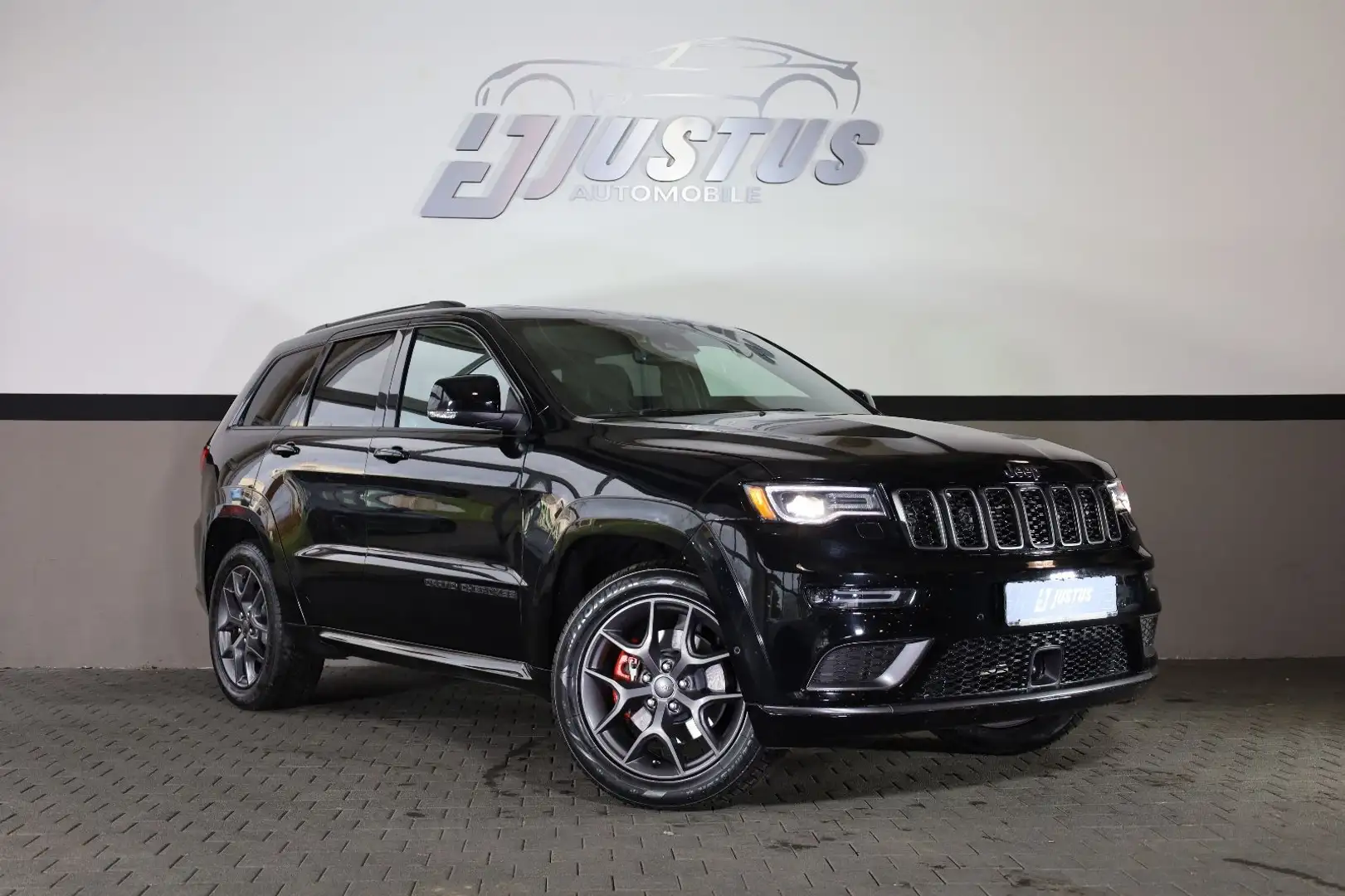 Jeep Grand Cherokee 5.7V8 Limited/BRCGAS/ACC/PANO/R20 Schwarz - 1