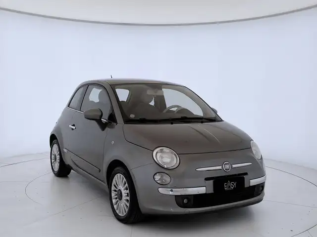 Fiat 500 view 3