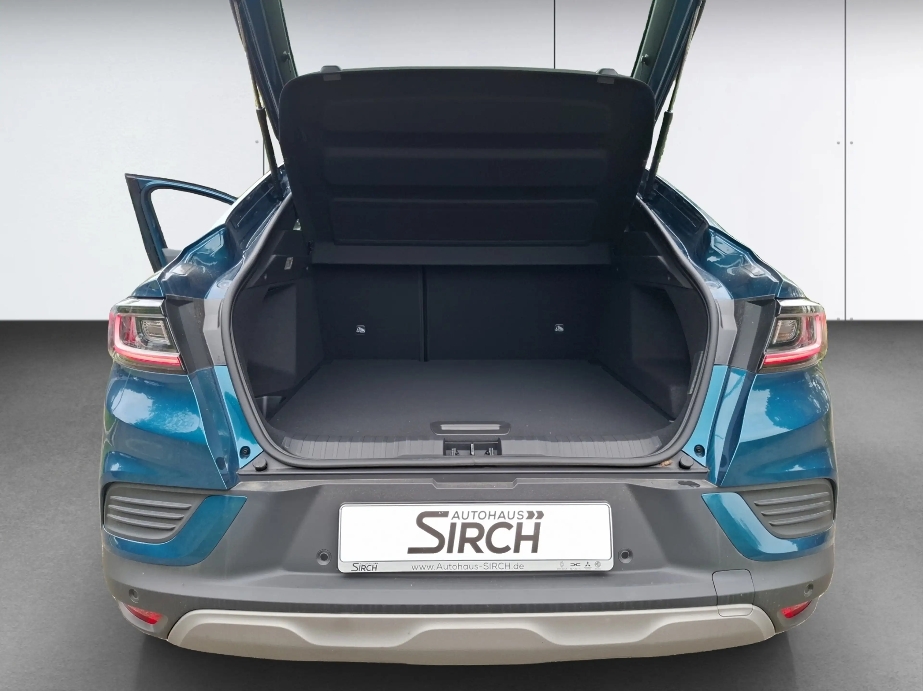 Renault Arkana TECHNO Mild Hybrid 140 EDC *Schiebedach* — photo 12