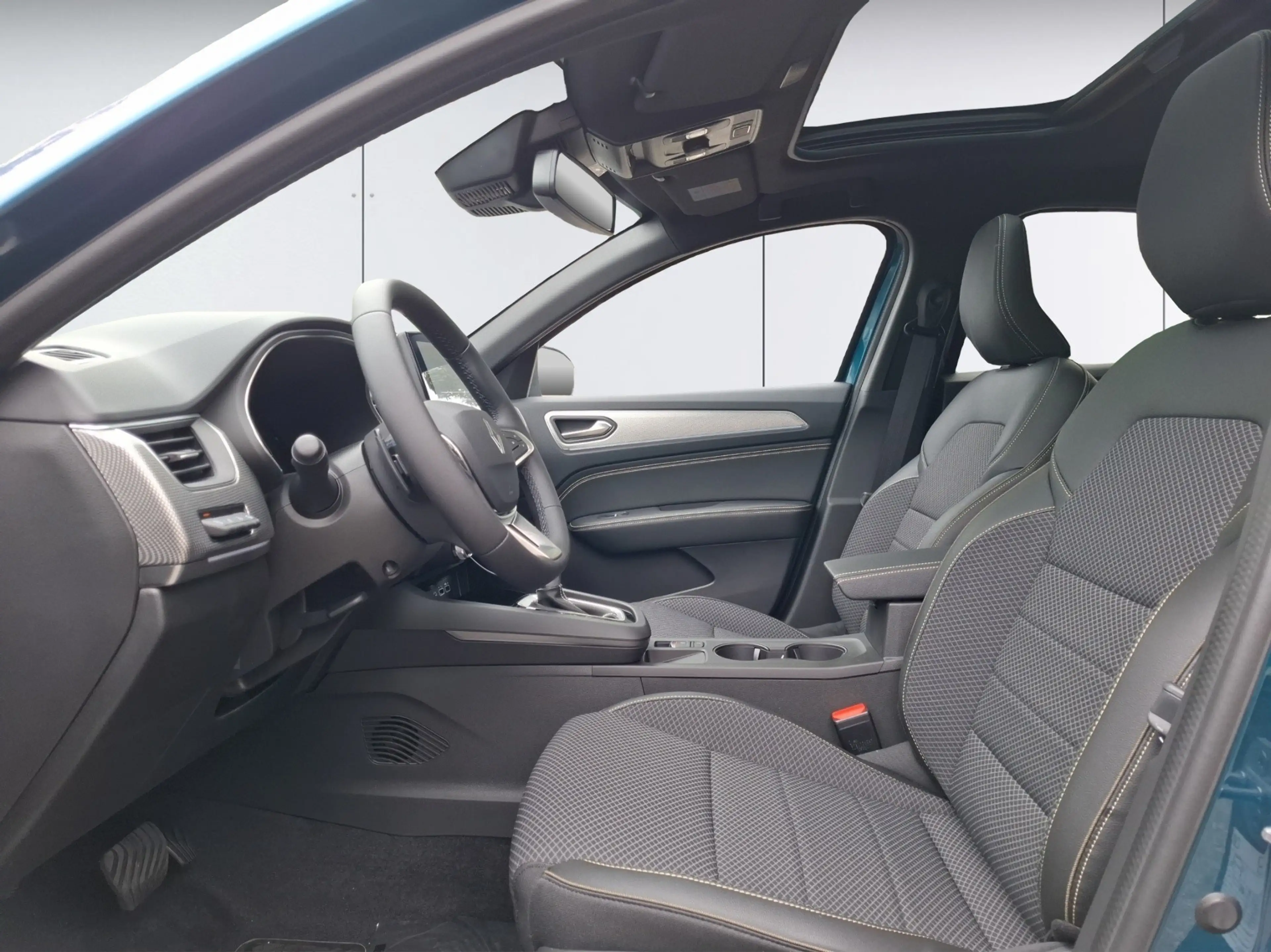 Renault Arkana TECHNO Mild Hybrid 140 EDC *Schiebedach* — photo 11
