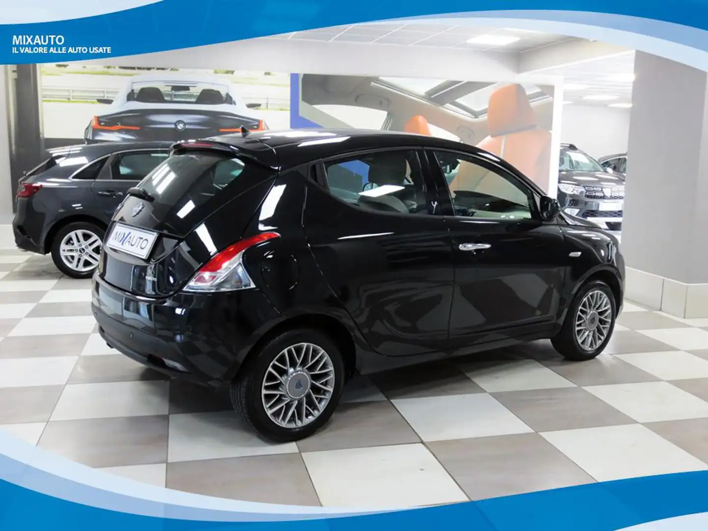 Lancia Ypsilon 1.2 69cv 5 Porte Platinum EU5 Nero - 2