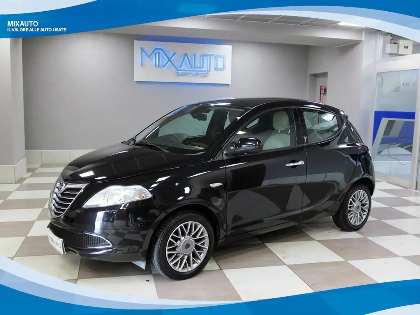 Lancia Ypsilon 1.2 69cv 5 Porte Platinum EU5 Nero - 1