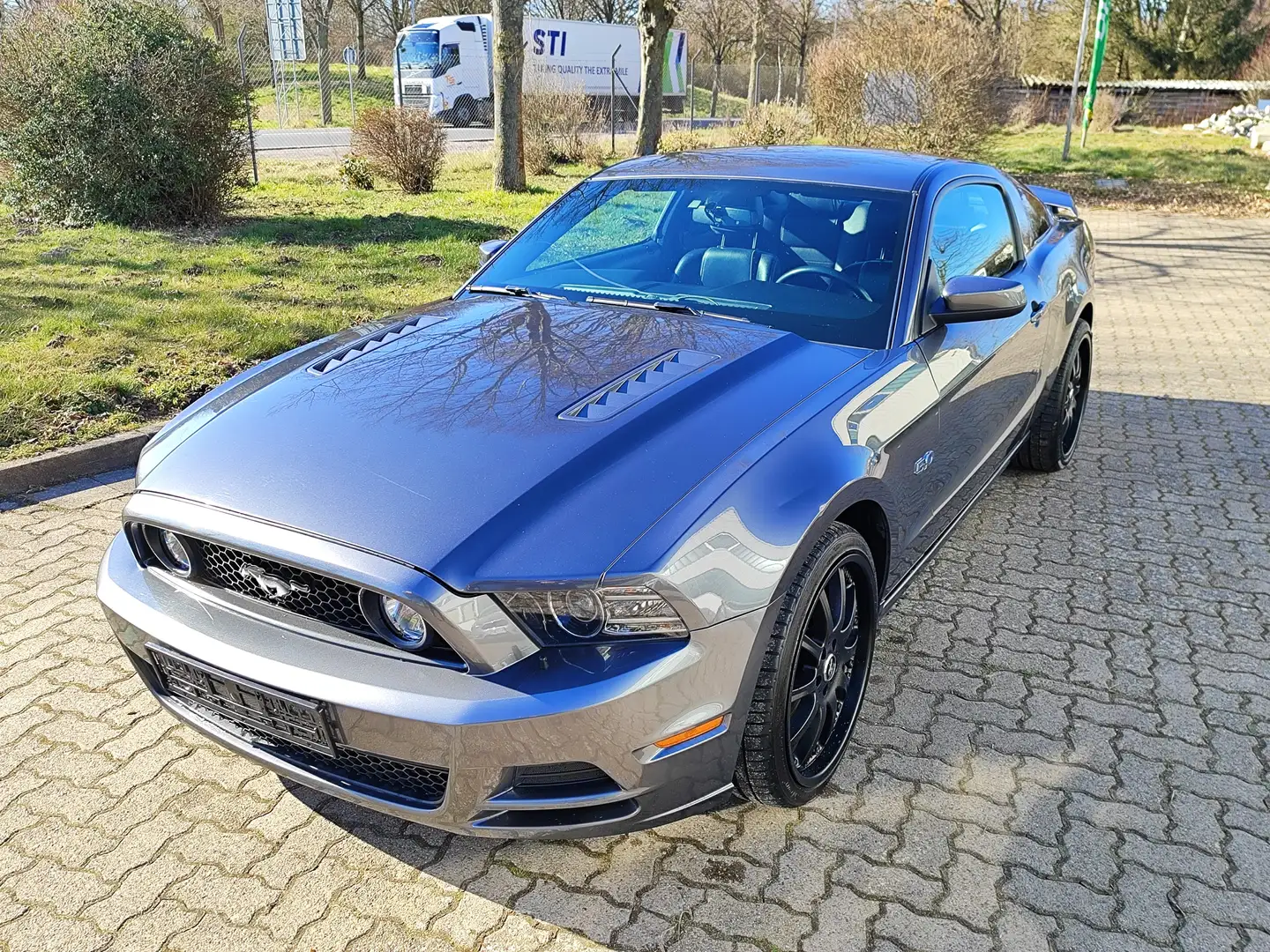 Ford Mustang Mustang 5.0 GT V8 US Gris - 2