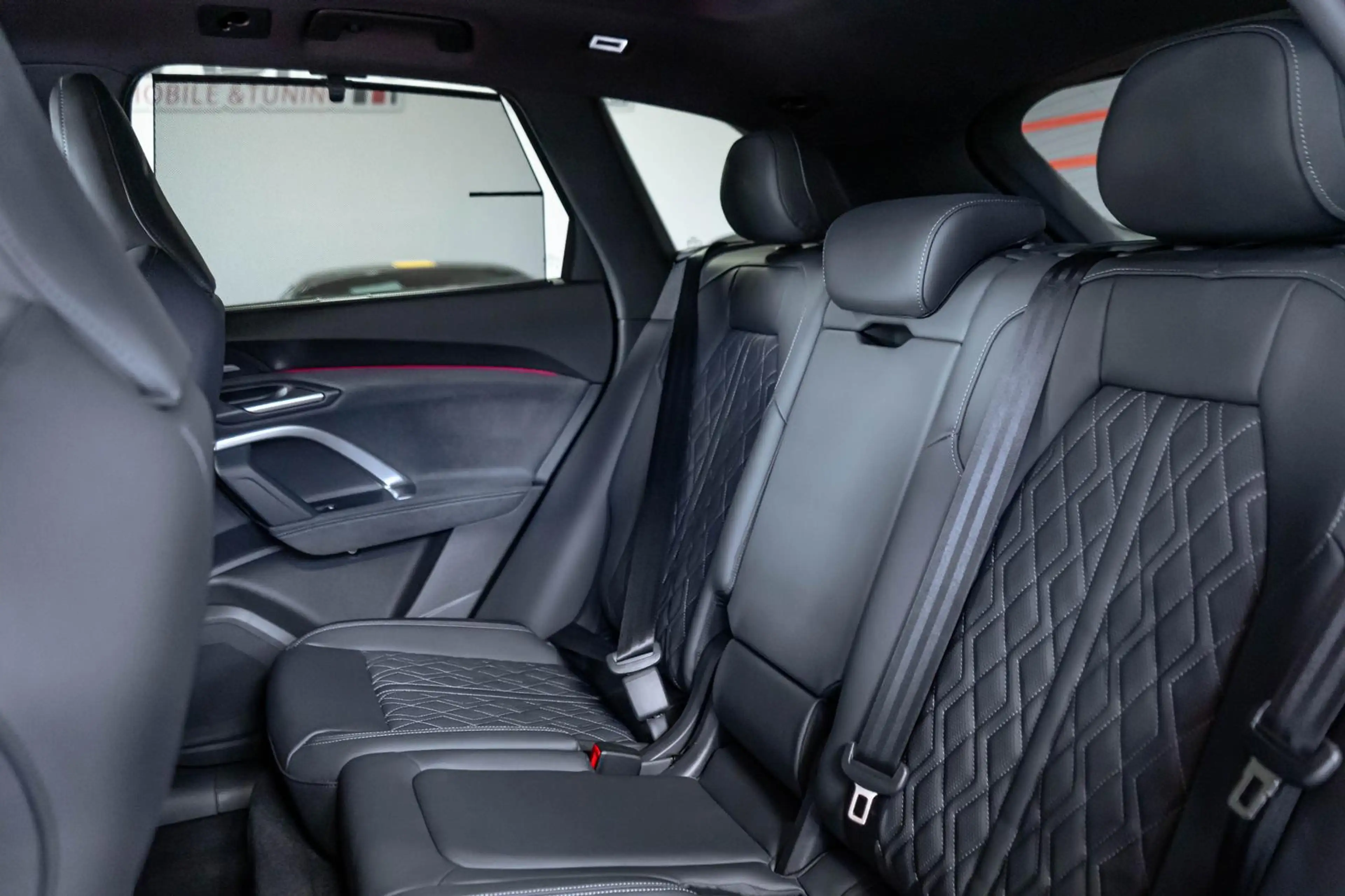 Audi SQ5 3.0 TFSI AHK HUD B&O PANO MASSAGE LUFT STHZ — photo 14