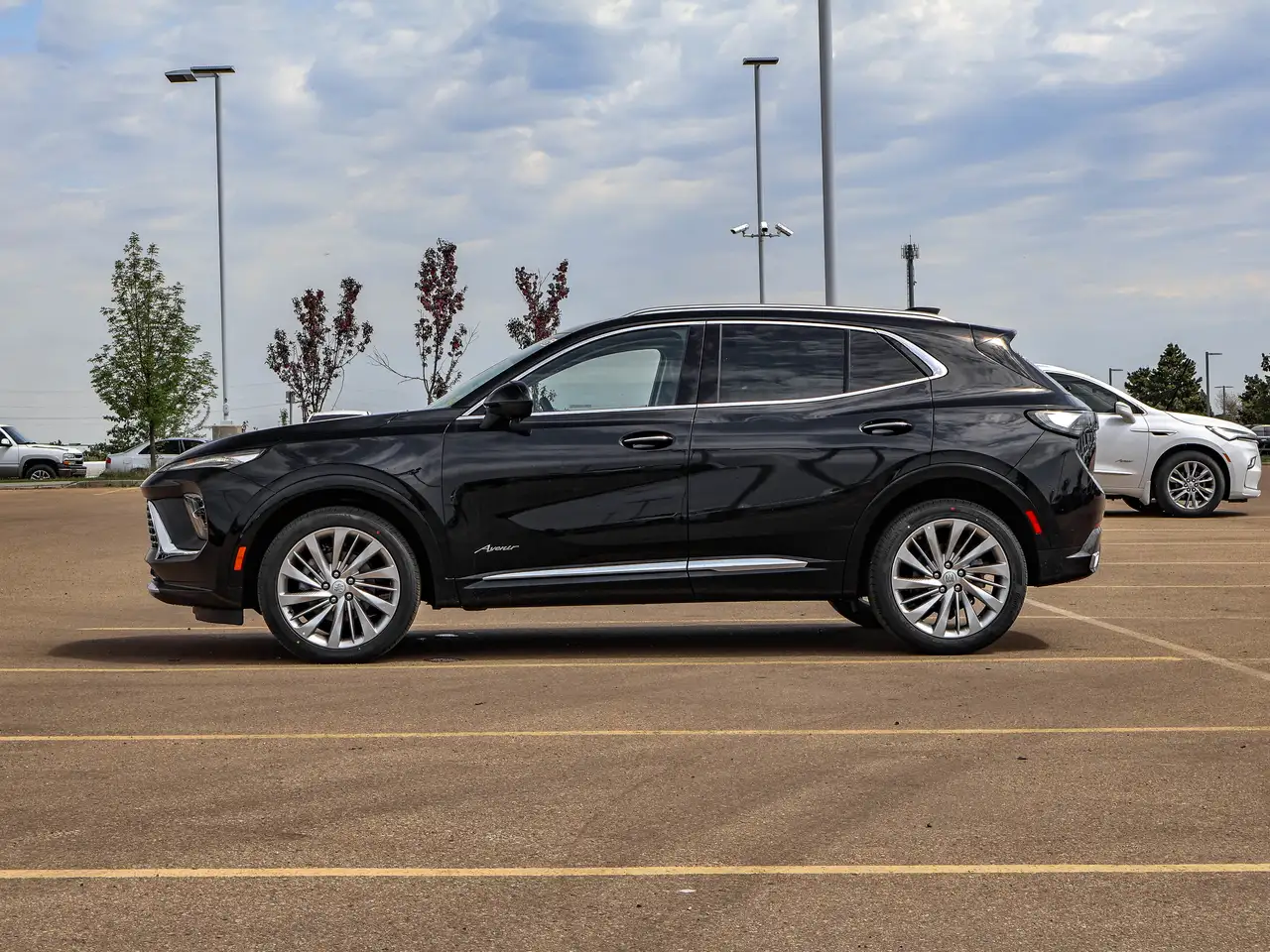 Buick Envision photo Buick Envision