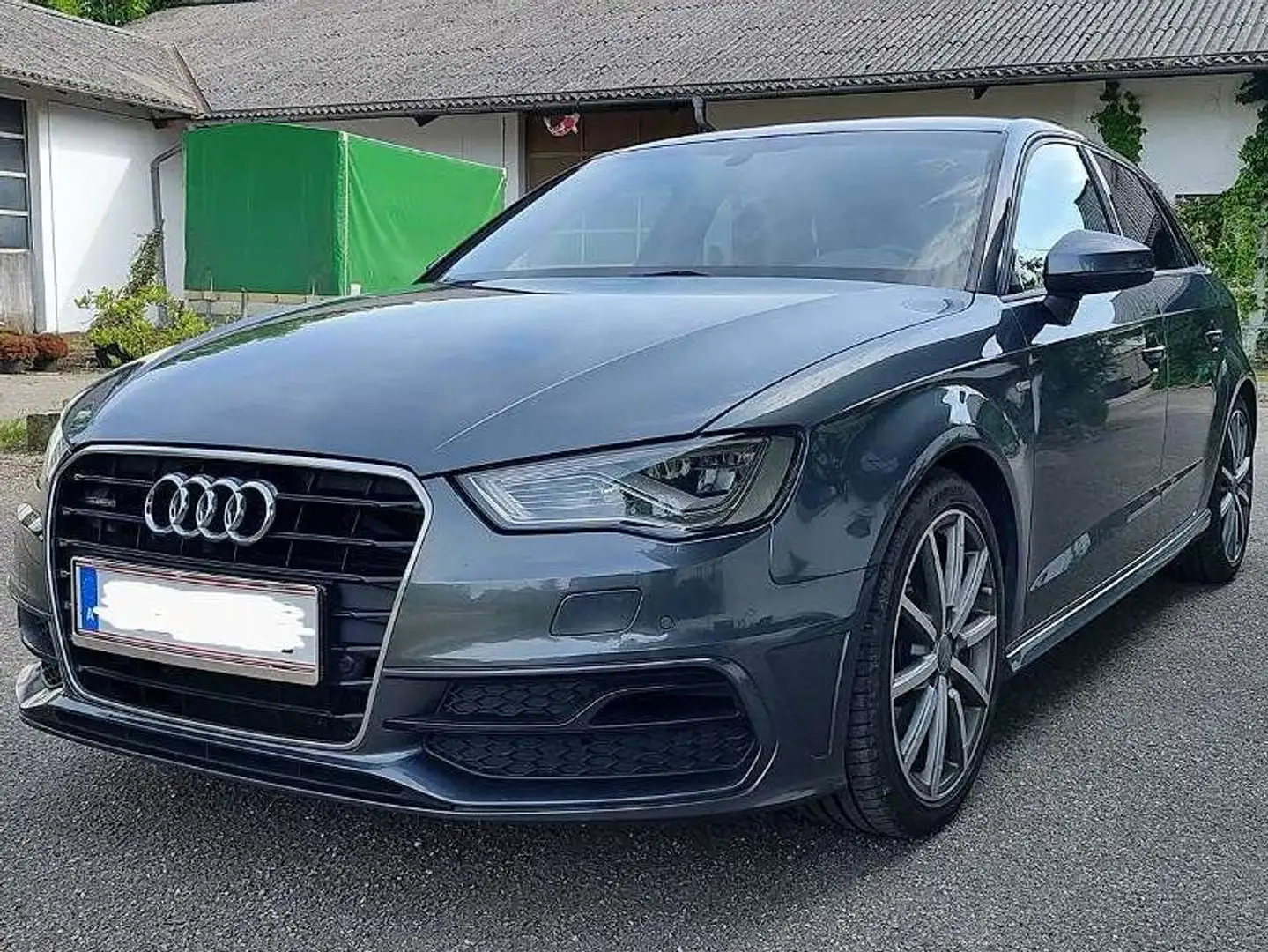 Audi A3 SB quattro 2.0 TDI Grau - 1