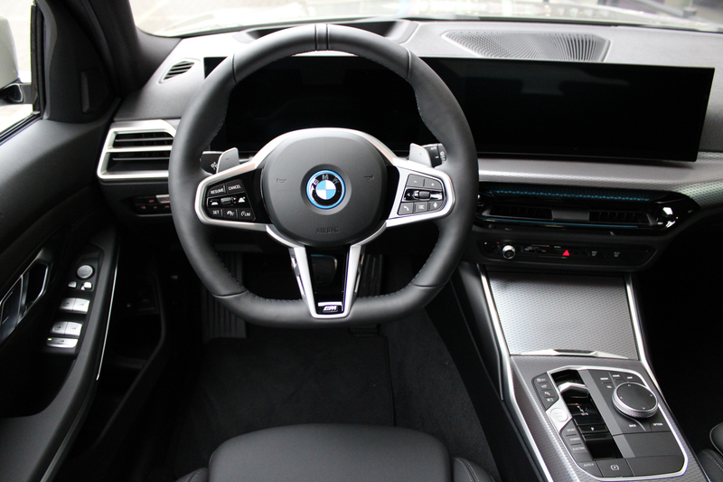 BMW 330 3 Serie Touring 330e M Sport Automaat / Panoramada — photo 8