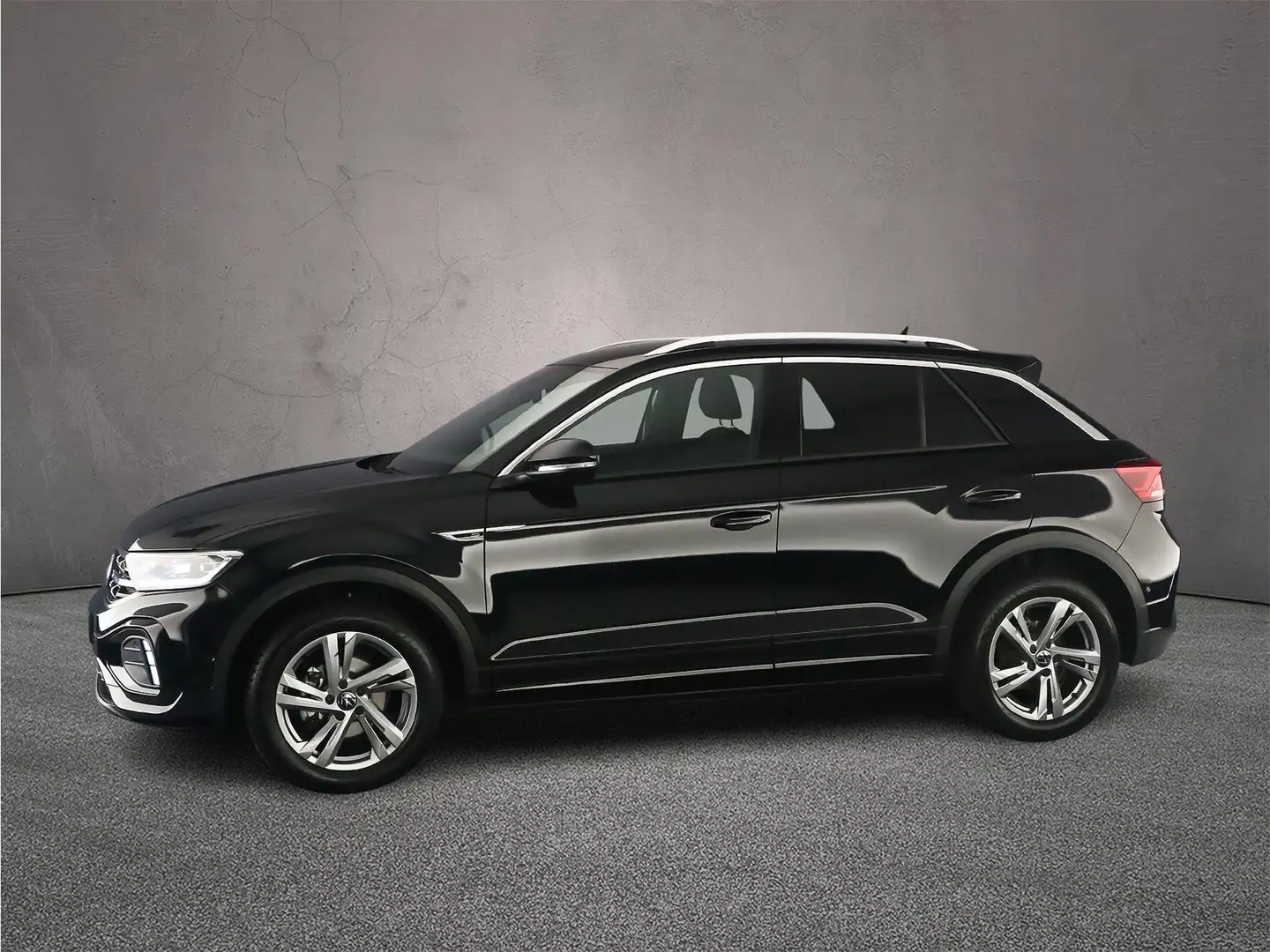 Volkswagen T-Roc R-Line Edition 1.5 TSI 150pk DSG Automaat Trekhaak Schwarz - 2
