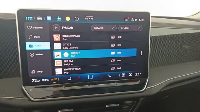 Volkswagen Passat view 8