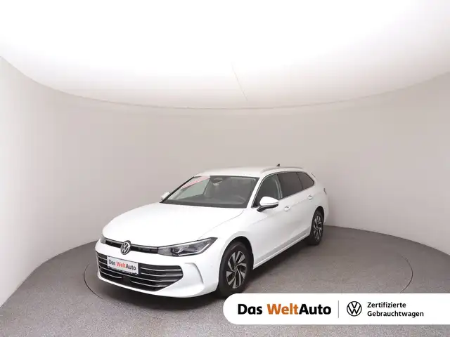 Volkswagen Passat main image