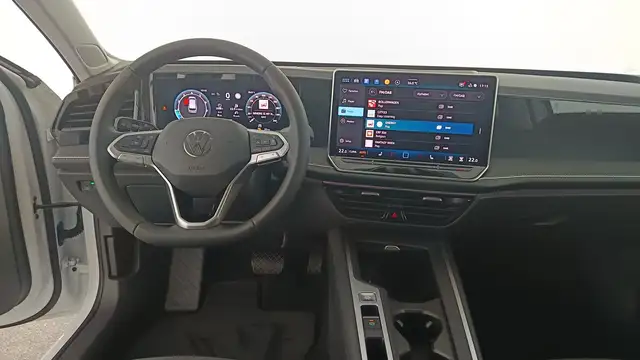 Volkswagen Passat view 12