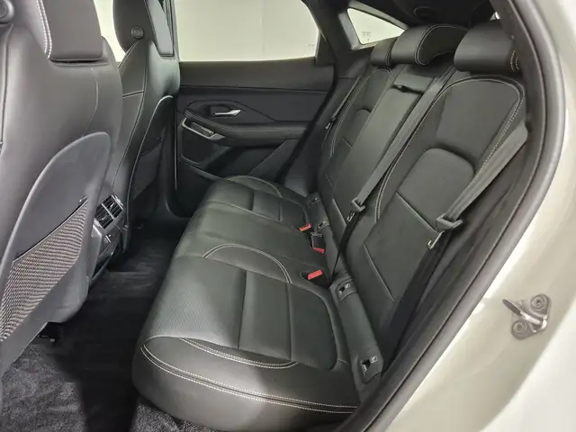 Jaguar E-Pace view 5