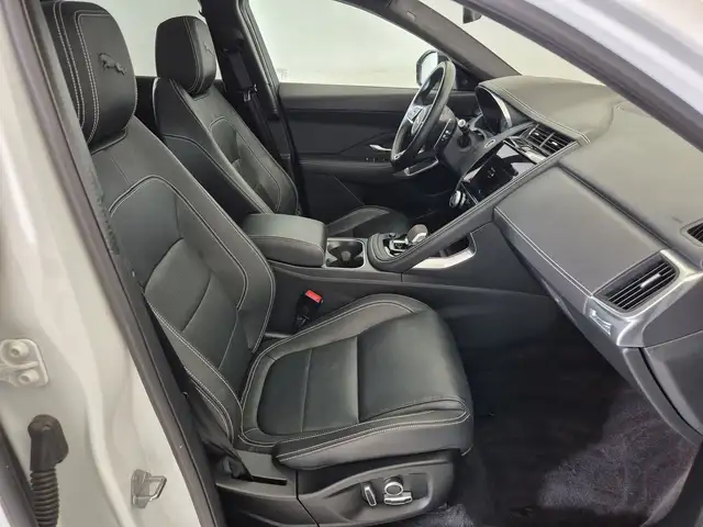 Jaguar E-Pace view 3